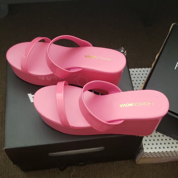 Fashion Nova Shoes - Spring Sandals NWT Platform / Wedges Pink slip on sandals Summer Sandals